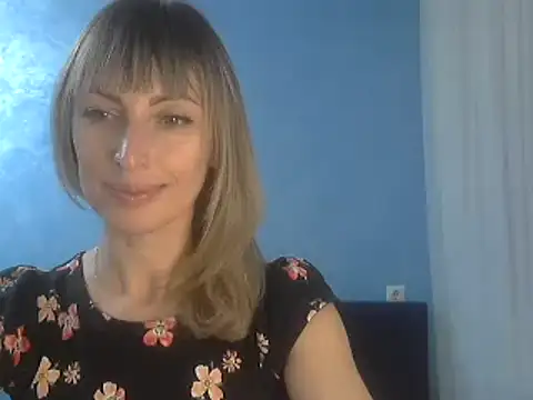 Snapshot of EffectMaya chatting on 01-18-25, 04:42 EffectMaya online show from 01-18-25, 04:42