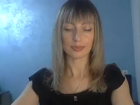 Snapshot of EffectMaya chatting on 01-29-25, 07:22 EffectMaya online show from 01-29-25, 07:22