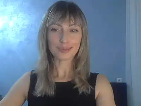 Snapshot of EffectMaya chatting on 02-03-25, 06:49 EffectMaya online show from 02-03-25, 06:49