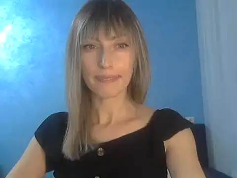 Snapshot of EffectMaya chatting on 02-10-25, 01:55 EffectMaya online show from 02-10-25, 01:55