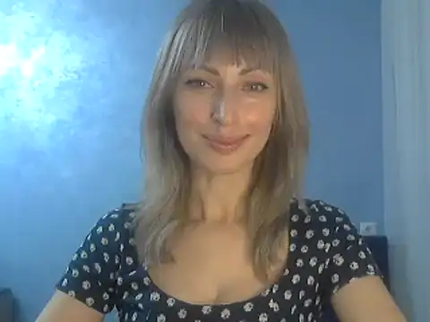 Snapshot of EffectMaya chatting on 02-14-25, 06:08 EffectMaya online show from 02-14-25, 06:08