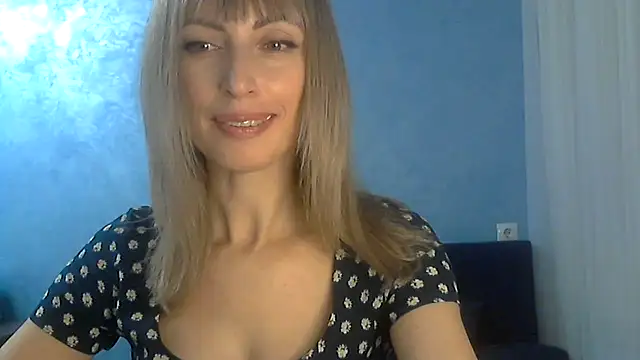 Snapshot of EffectMaya chatting on 02-15-25, 05:28 EffectMaya online show from 02-15-25, 05:28