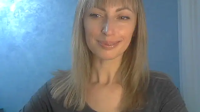 Snapshot of EffectMaya chatting on 03-17-25, 06:21 EffectMaya online show from 03-17-25, 06:21