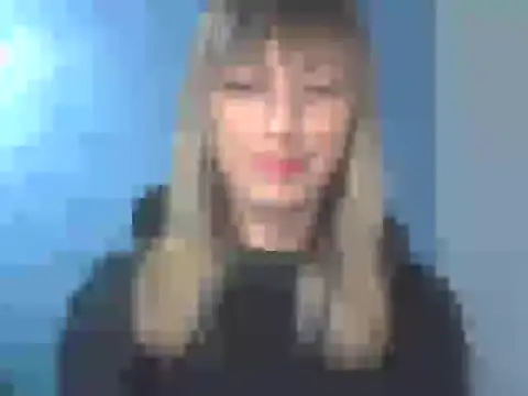 Snapshot of EffectMaya chatting on 10-05-25, 04:27 EffectMaya online show from 10-05-25, 04:27