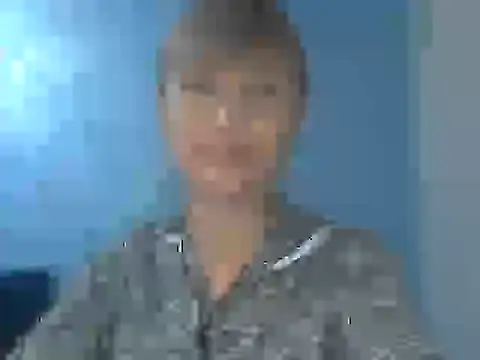 Snapshot of EffectMaya chatting on 11-22-25, 03:00 EffectMaya online show from 11-22-25, 03:00