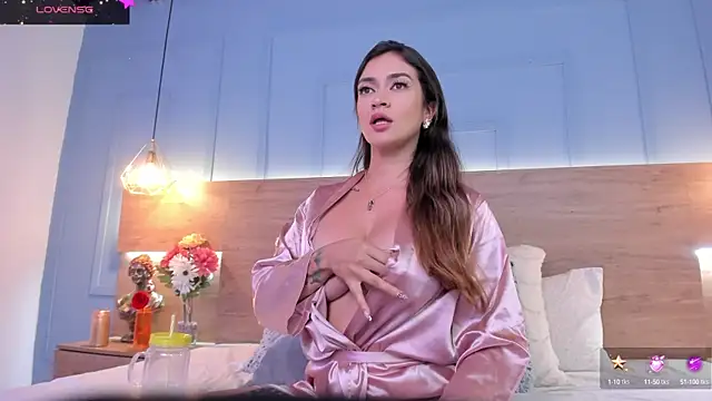 Snapshot of Victoria_romanox chatting on 01-27-25, 09:33 Victoria romanox online show from 01-27-25, 09:33