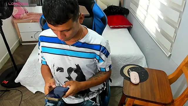 Backsex boy online show from 10-06-25, 01:08