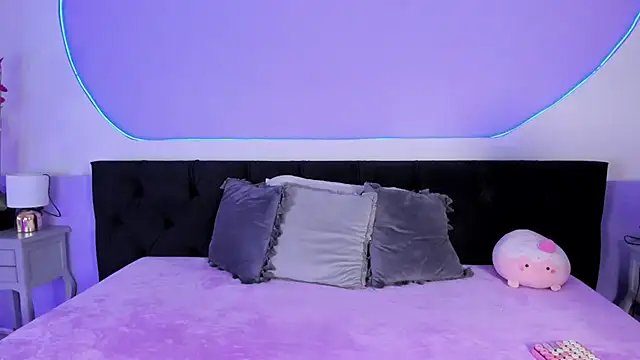 Julieta Cortes   online show from 10-11-25, 12:15