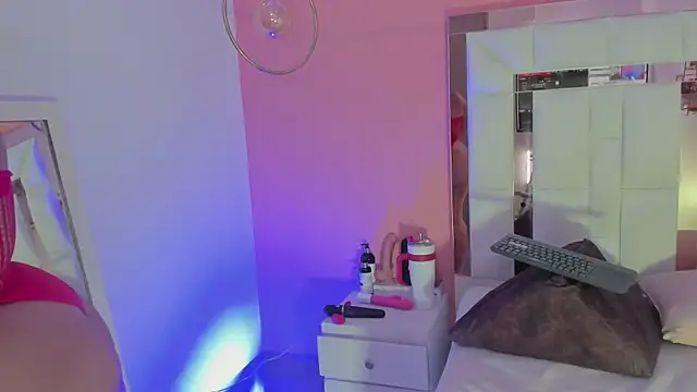 Alanna hot3 online show from 02-14-26, 07:43