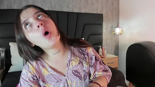 Snapshot of Sabrina_Lennox chatting on 01-27-25, 07:56 Sabrina Lennox online show from 01-27-25, 07:56