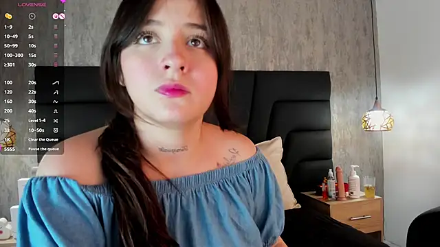 Snapshot of Sabrina_Lennox chatting on 02-06-25, 10:43 Sabrina Lennox online show from 02-06-25, 10:43