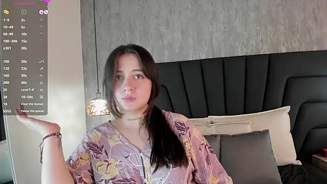 Snapshot of Sabrina_Lennox chatting on 02-08-25, 07:38 Sabrina Lennox online show from 02-08-25, 07:38