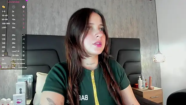 Snapshot of Sabrina_Lennox chatting on 02-12-25, 07:35 Sabrina Lennox online show from 02-12-25, 07:35