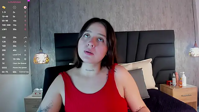 Snapshot of Sabrina_Lennox chatting on 02-13-25, 07:52 Sabrina Lennox online show from 02-13-25, 07:52