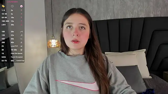 Snapshot of Sabrina_Lennox chatting on 03-07-25, 07:38 Sabrina Lennox online show from 03-07-25, 07:38