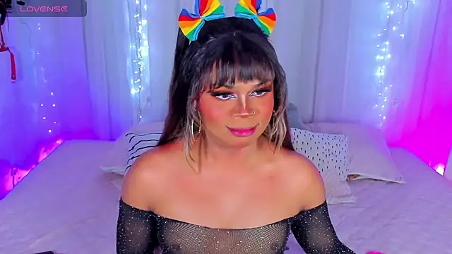 CuteRomi online show from 01-15-25, 05:08