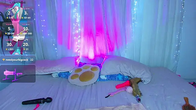 CuteRomi online show from 02-11-25, 05:05