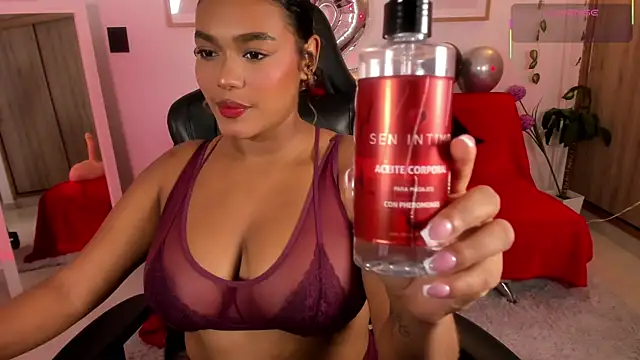 aleja montiel   online show from 04-01-26, 01:23