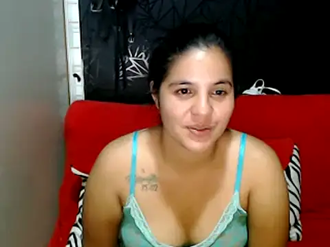 Snapshot of love_and_Lust chatting on 01-14-25, 04:36 love and Lust online show from 01-14-25, 04:36