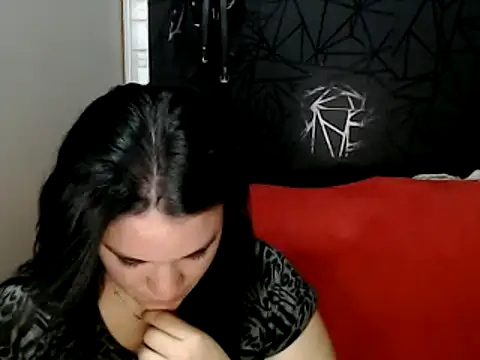 Snapshot of love_and_Lust chatting on 01-28-25, 07:53 love and Lust online show from 01-28-25, 07:53