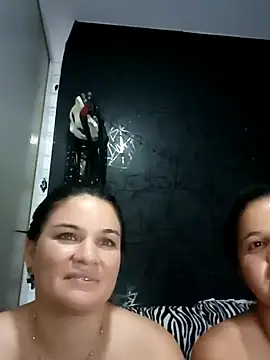 Snapshot of love_and_Lust chatting on 01-31-25, 06:46 love and Lust online show from 01-31-25, 06:46