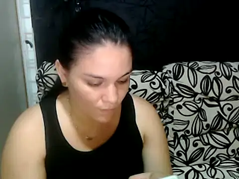 Snapshot of love_and_Lust chatting on 02-06-25, 09:06 love and Lust online show from 02-06-25, 09:06