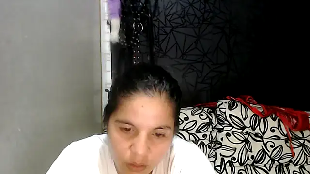 Snapshot of love_and_Lust chatting on 02-15-25, 02:58 love and Lust online show from 02-15-25, 02:58