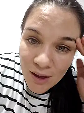 Snapshot of love_and_Lust chatting on 02-19-25, 03:39 love and Lust online show from 02-19-25, 03:39