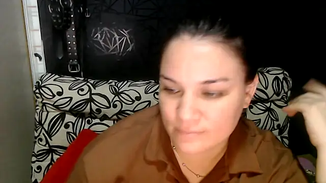 Snapshot of love_and_Lust chatting on 02-25-25, 08:41 love and Lust online show from 02-25-25, 08:41