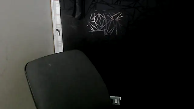 Snapshot of love_and_Lust chatting on 10-11-25, 08:51 love and Lust online show from 10-11-25, 08:51