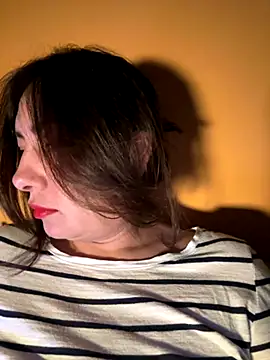 xLadyScarlettx online show from 09-14-25, 01:49