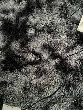 Snapshot of Lucom23 chatting on 03-09-26, 01:37 Lucom23 online show from 03-09-26, 01:37