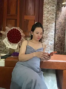 Snapshot of LiLi-Kirix99 chatting on 07-04-26, 07:25 LiLi-Kirix99 online show from 07-04-26, 07:25