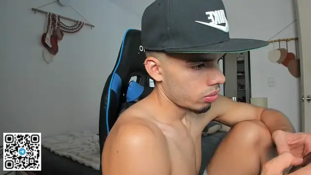 mateoleonee online show from 01-06-26, 04:32