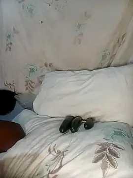 Snapshot of sexxylucia chatting on 01-07-25, 11:56 sexxylucia online show from 01-07-25, 11:56