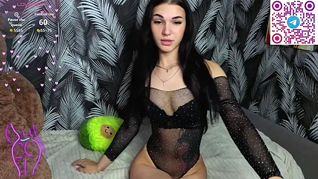 Snapshot of Hellen_Moore chatting on 09-10-25, 02:11 Hellen Moore online show from 09-10-25, 02:11