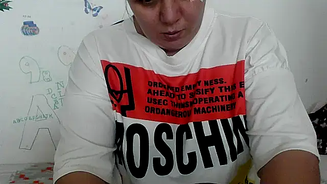 Snapshot of VixenBya chatting on 12-08-24, 09:02 VixenBya online show from 12-08-24, 09:02