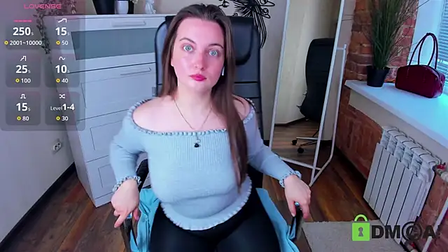 Snapshot of Astarte_Aste chatting on 10-05-25, 10:57 Astarte Aste online show from 10-05-25, 10:57