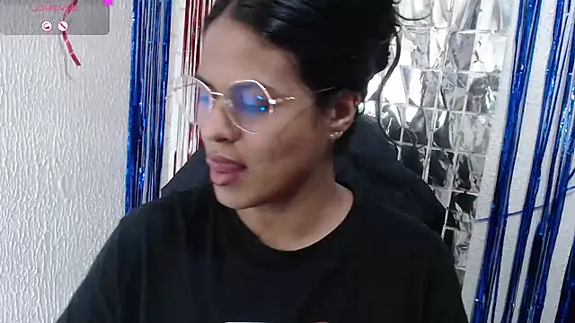 SweetAlmaa online show from 09-16-25, 07:04