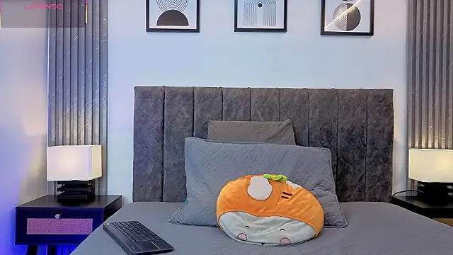 Ema Stone65 online show from 02-26-26, 07:46