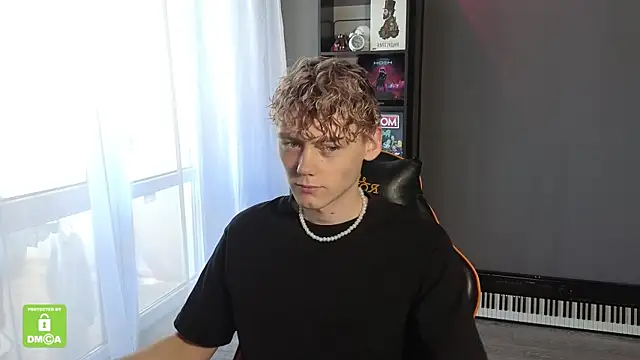 Keytaro online show from 09-12-25, 11:32