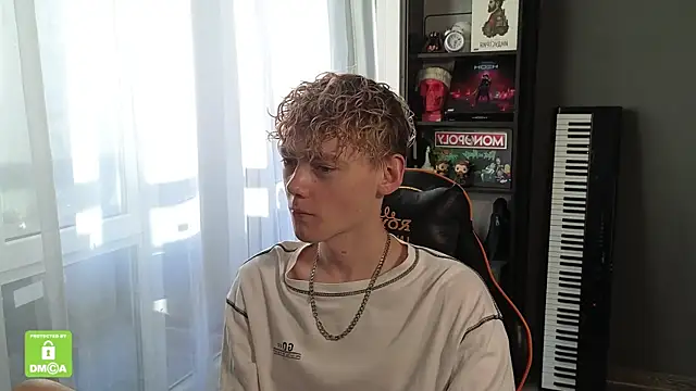 Keytaro online show from 09-15-25, 02:50