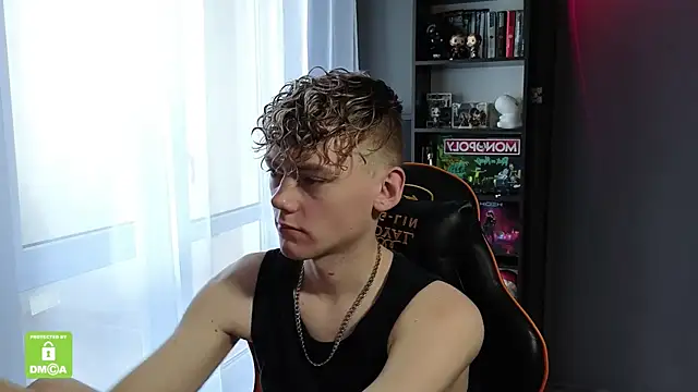 Keytaro online show from 10-30-25, 10:38