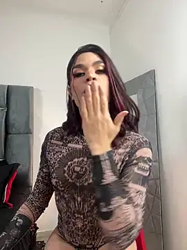 Snapshot of LucyGiraldo chatting on 02-28-25, 07:56 LucyGiraldo online show from 02-28-25, 07:56