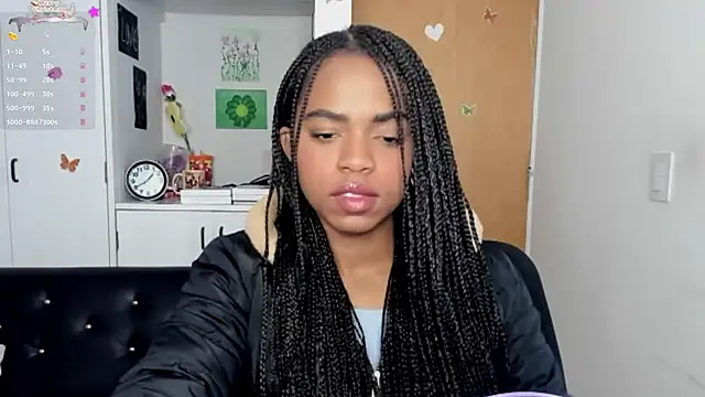 Snapshot of Marce_22 chatting on 12-02-24, 06:41 Marce 22 online show from 12-02-24, 06:41