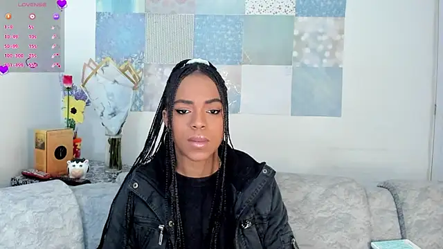 Snapshot of Marce_22 chatting on 03-15-25, 02:35 Marce 22 online show from 03-15-25, 02:35