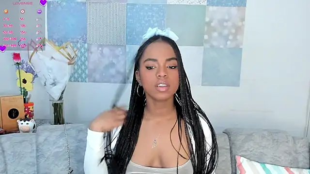 Snapshot of Marce_22 chatting on 03-15-25, 05:41 Marce 22 online show from 03-15-25, 05:41