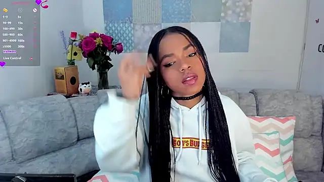 Snapshot of Marce_22 chatting on 03-21-25, 10:17 Marce 22 online show from 03-21-25, 10:17