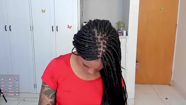 Snapshot of Marce_22 chatting on 09-22-25, 07:49 Marce 22 online show from 09-22-25, 07:49