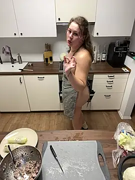 Snapshot of Fancy-Francy chatting on 01-24-25, 06:35 Fancy-Francy online show from 01-24-25, 06:35